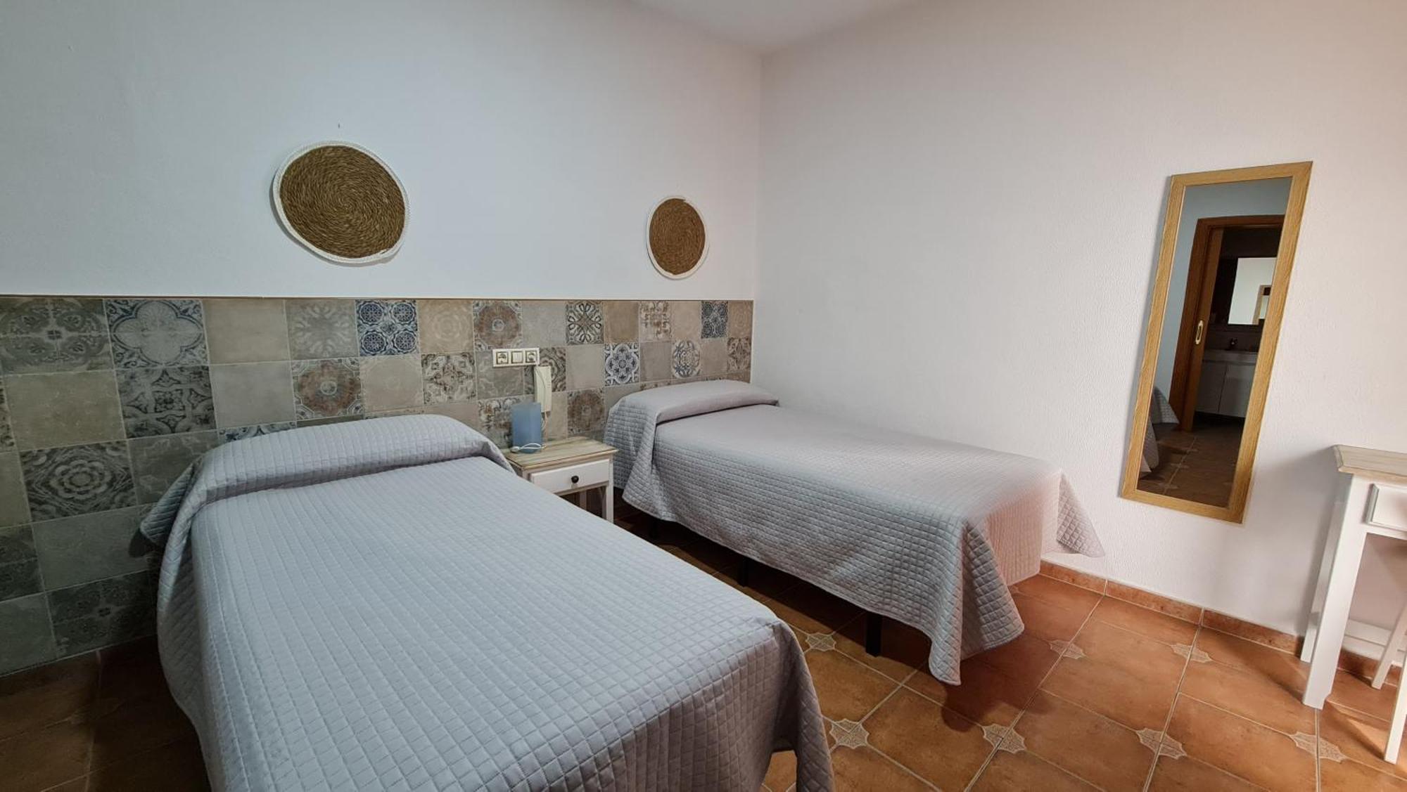 Hostal Canalejas Cadiz Exterior photo