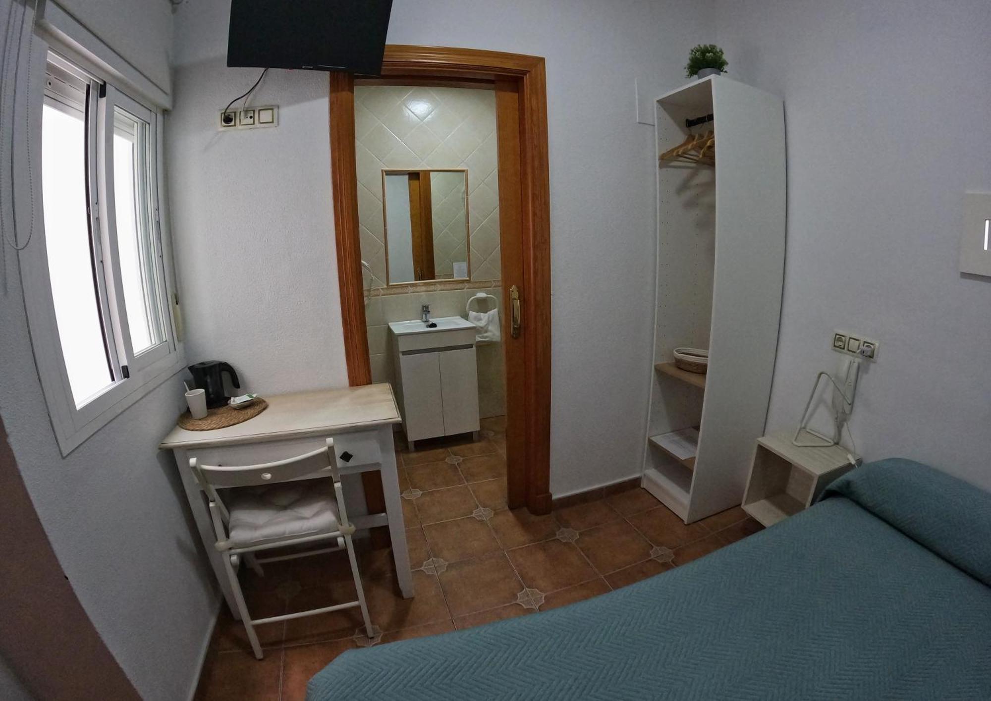 Hostal Canalejas Cadiz Exterior photo